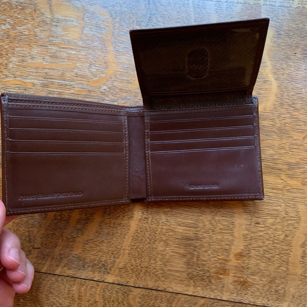 Perry Ellis Portfolio New Wallet - Picture 4 of 4